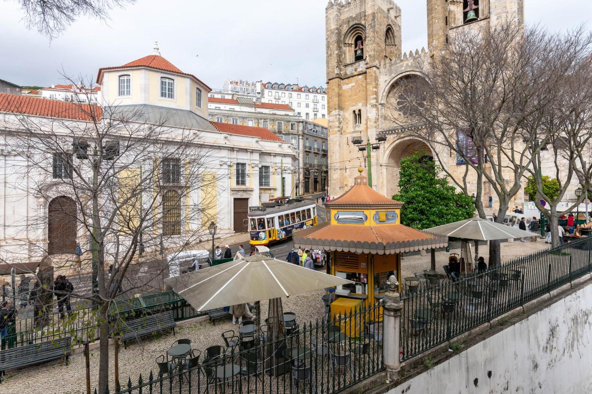 Portas Da Se Apartments Лиссабон Экстерьер фото
