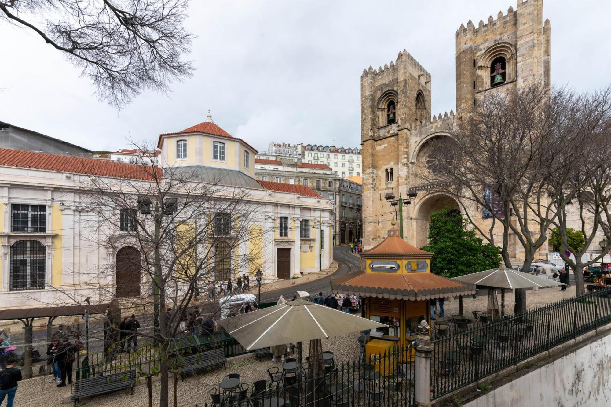 Portas Da Se Apartments Лиссабон Экстерьер фото