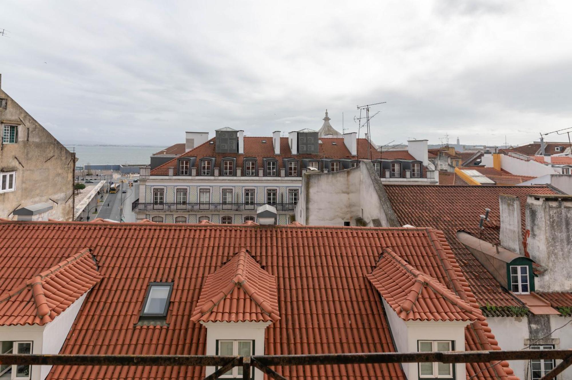 Portas Da Se Apartments Лиссабон Номер фото
